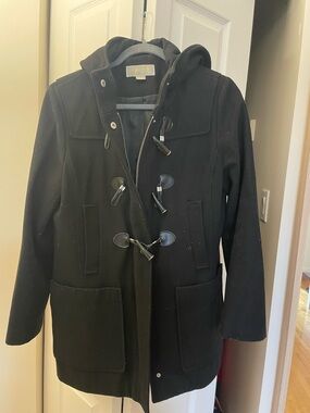 Black Hooded Toggle Coat - Women's Classic Winter Jacket Michael Kors size M